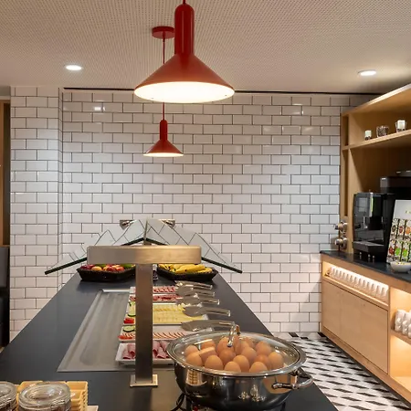 Hotel Express Hamburg South A7 As42, An Ihg Dohle
