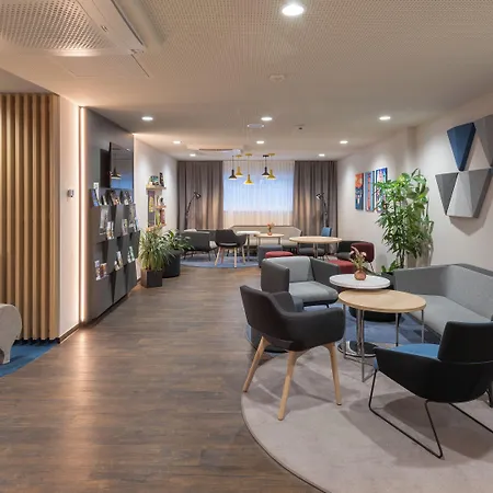 Express Hamburg South A7 As42, An Ihg ホテル 3*