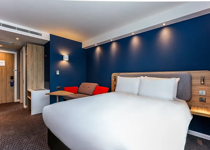 Hotel Express Hamburg South A7 As42, An Ihg 3*
