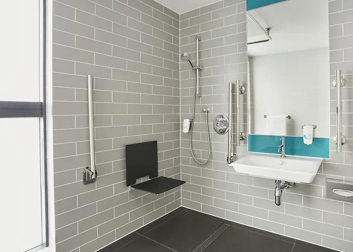 Hotel Express Hamburg South A7 As42, An Ihg 3*